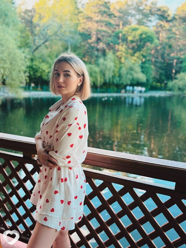 Лина, 25, Новосибирске — анкета №2458708
