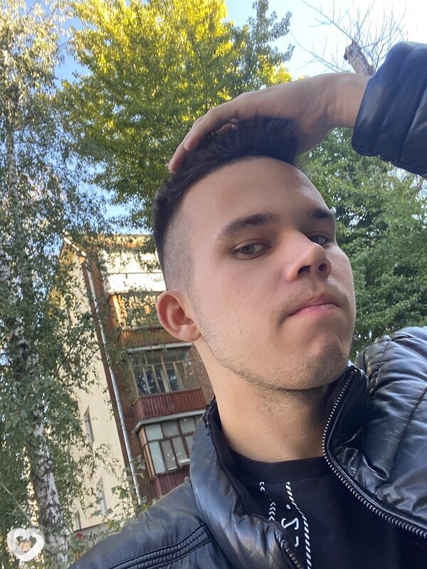 Антон, 22, Казани — анкета №2459265