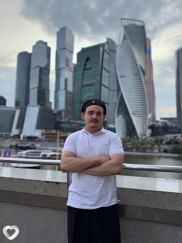 Артем, 24, Москве — анкета №2459722