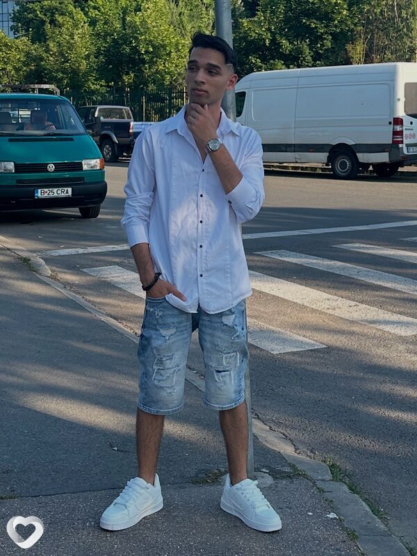 Darius, 19, București — анкета №2460913