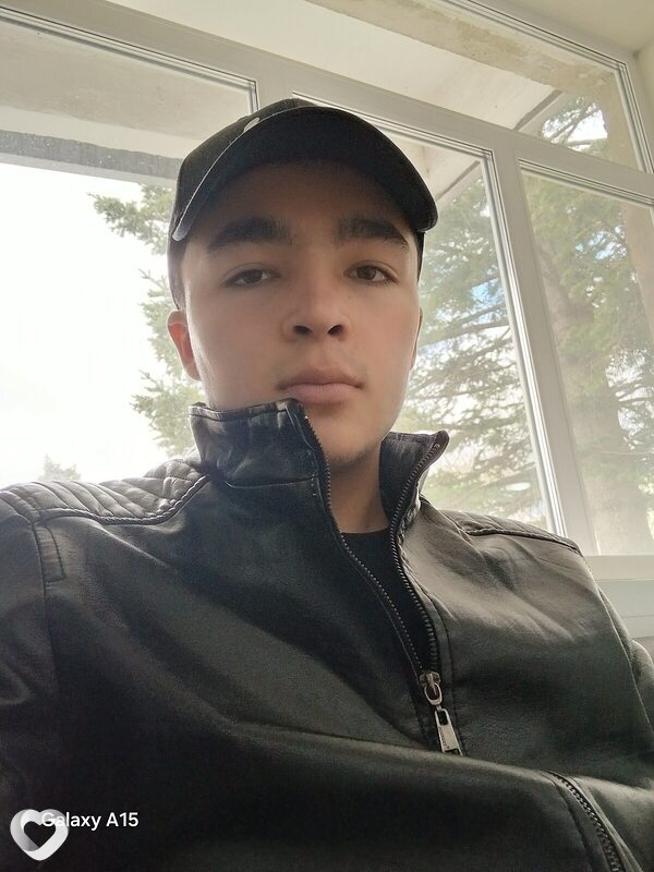 Джахангир, 21, Артеме — анкета №2460954