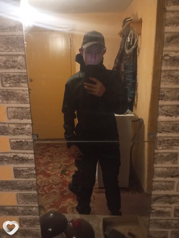 Александр, 19, Энгельсе — анкета №2460955