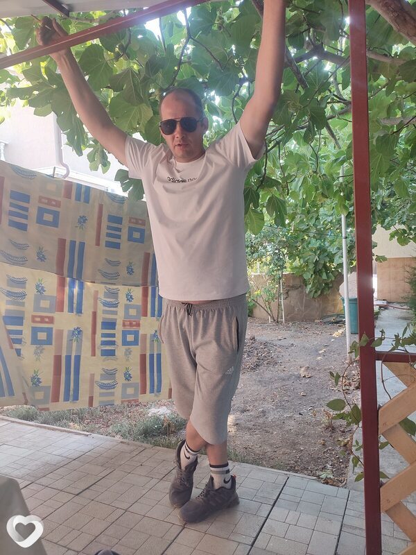 Антон, 41, Евпатории — анкета №2461114