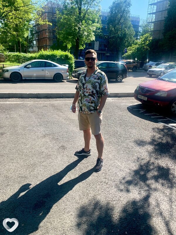 Catalin, 32, București — анкета №2461490