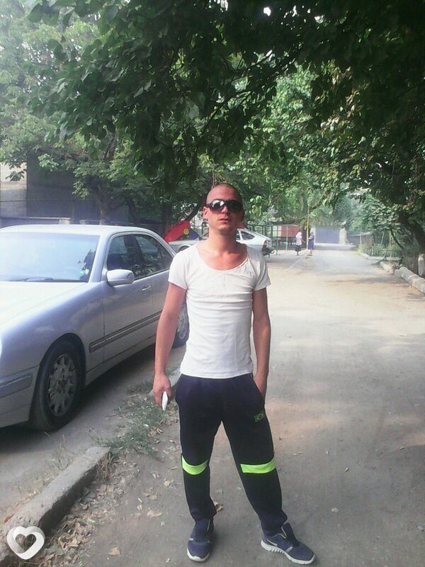Nelu, Флорешты