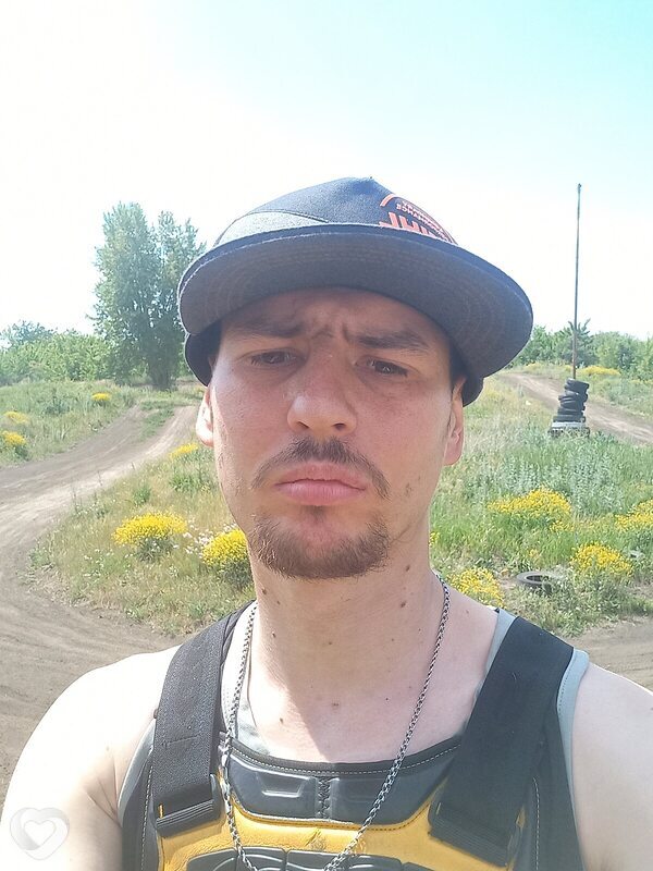 Кирилл, 30, Харькове — анкета №2462475