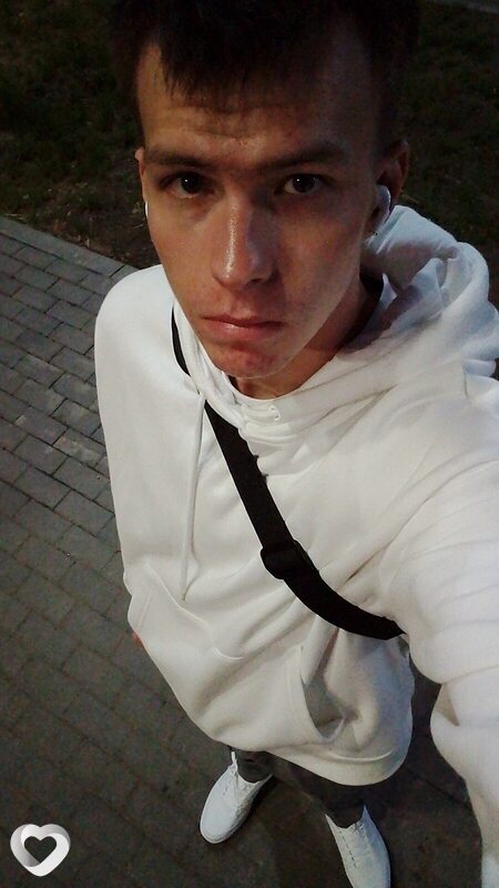 Артём, 24, Кирове — анкета №2462653