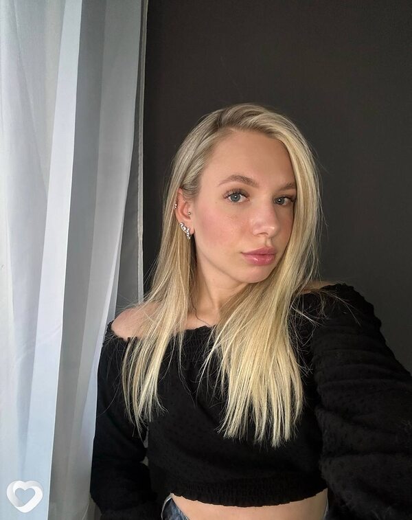 Диана, 19, Новомосковске — анкета №2462708