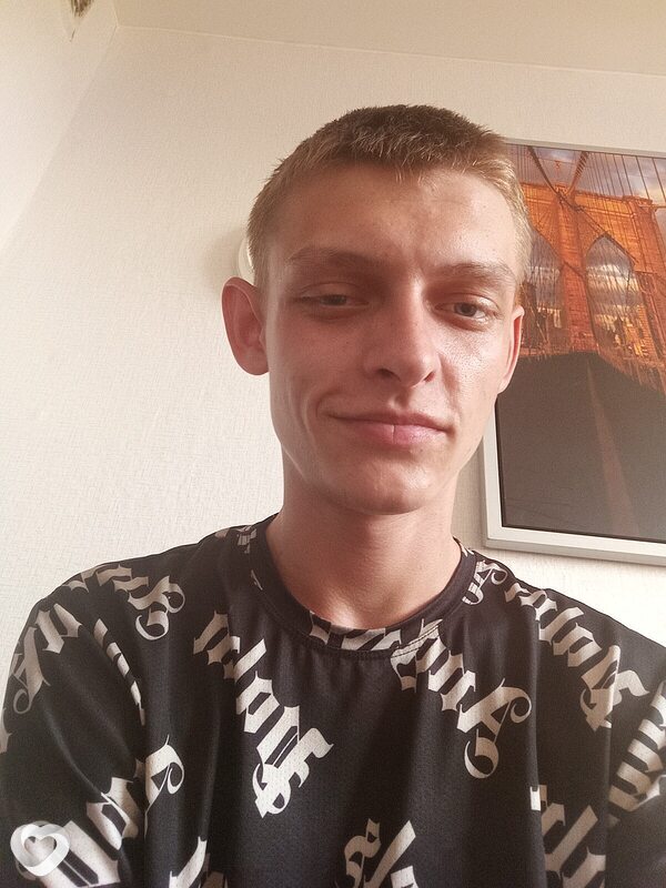 Вадим, 21, Новосибирске — анкета №2463093