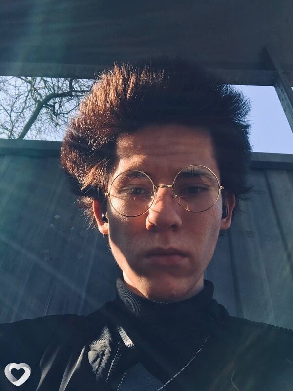 Амир, 19, Калининграде — анкета №2463190