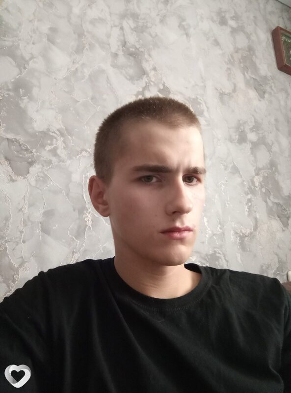 Олег, 20, Костюковичах — анкета №2463519