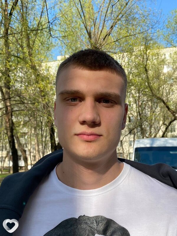 Никита, 20, Москве — анкета №2464201