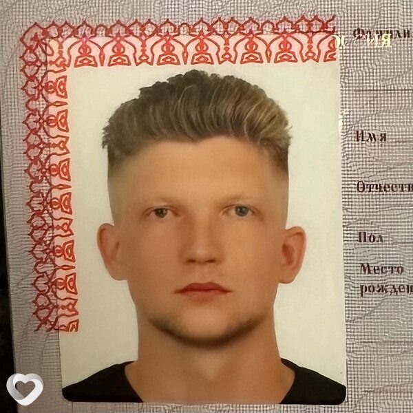 Максим, 22, Москве — анкета №2463734