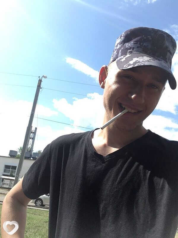 Денис, 24, Москве — анкета №2464880