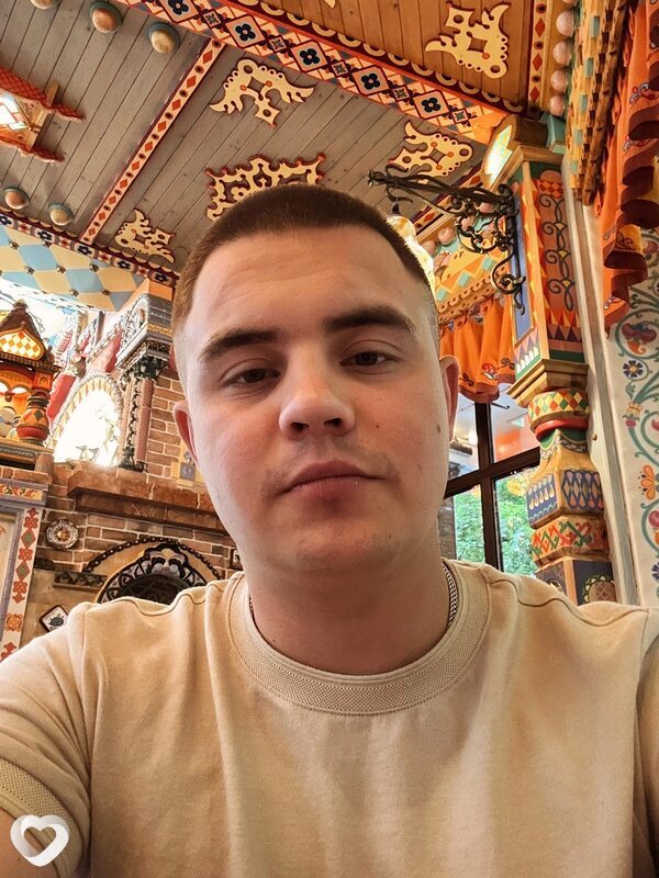 Максим, 25, Смоленске — анкета №2465091