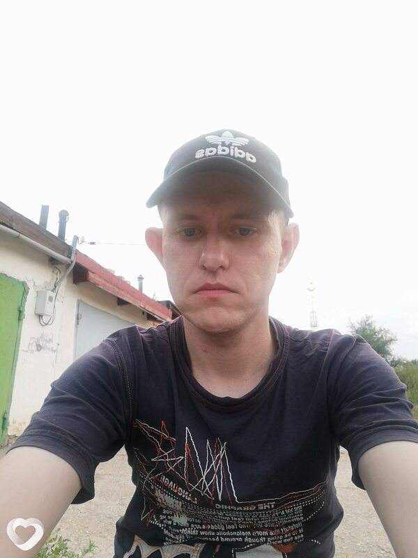 Михаил, 28, Ершове — анкета №2465391