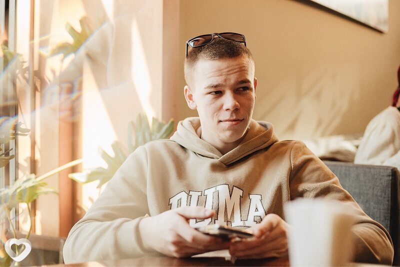 Максим, 23, Днепр — анкета №2465577