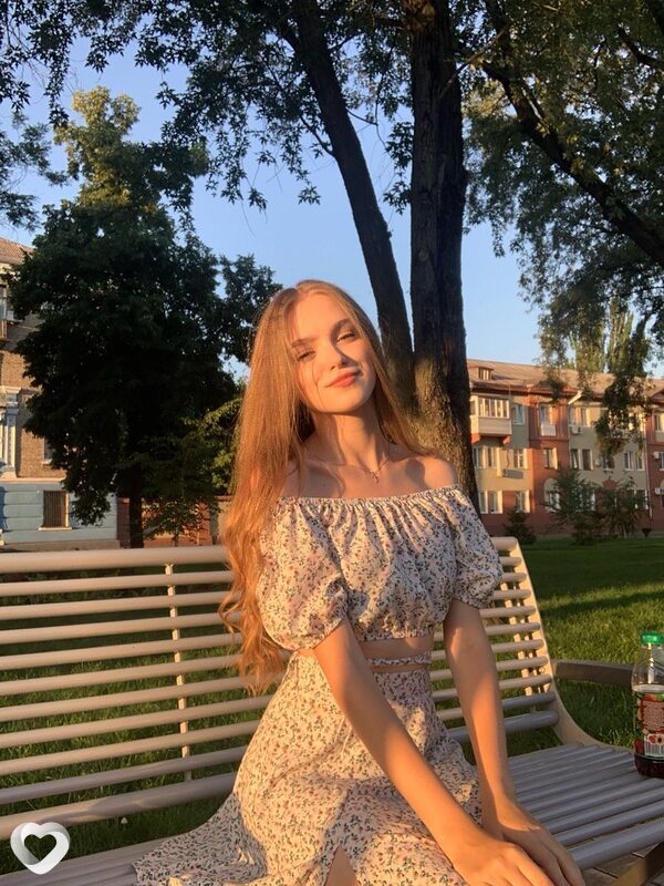 Ирина, 21, Москве — анкета №2466365