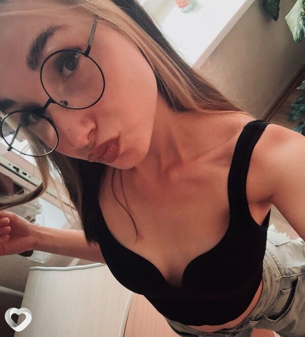 Виктория, 19, Благовещенске — анкета №2466634