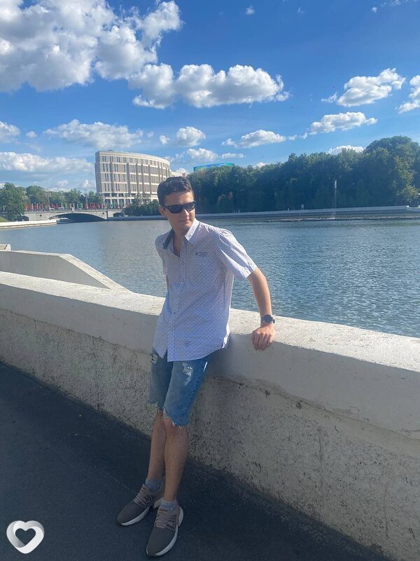Влад, 23, Минске — анкета №2466769