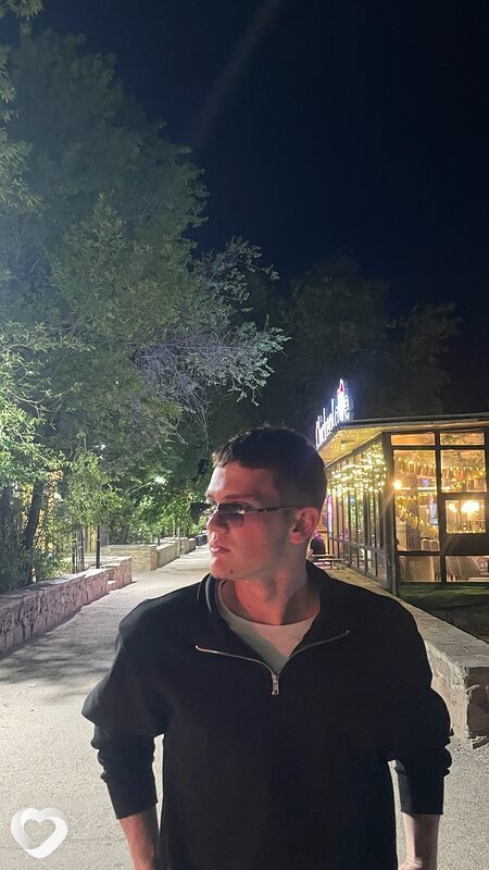Виталик, 22, Алматы — анкета №2467890