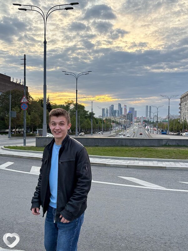 Стёпа, 19, Москве — анкета №2468336