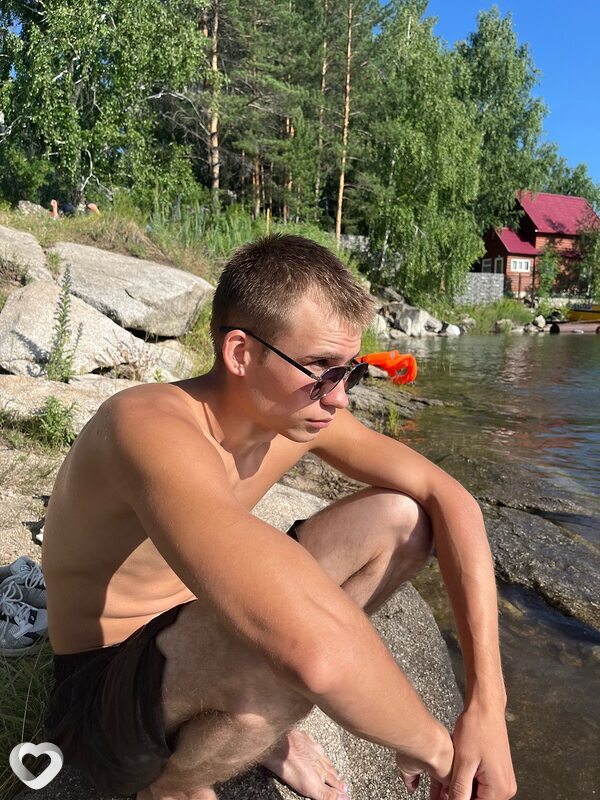 Олег, 21, Усть-Каменогорск — анкета №2468364