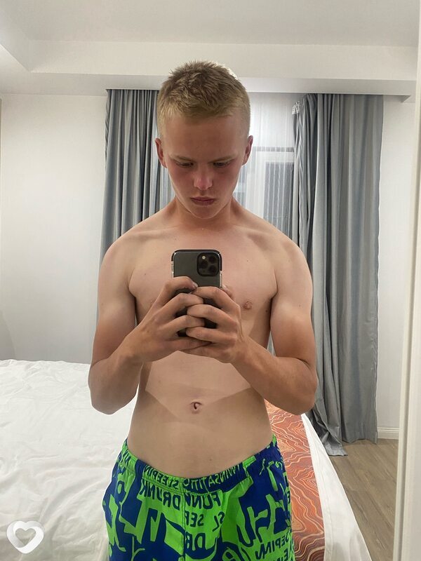 Дима, 21, Киеве — анкета №2468535