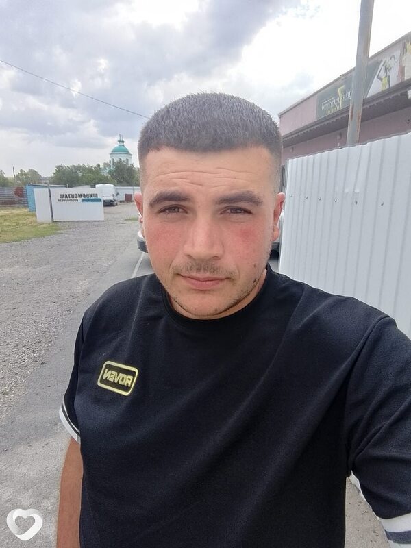 Гарик, 26, Таганроге — анкета №2468694