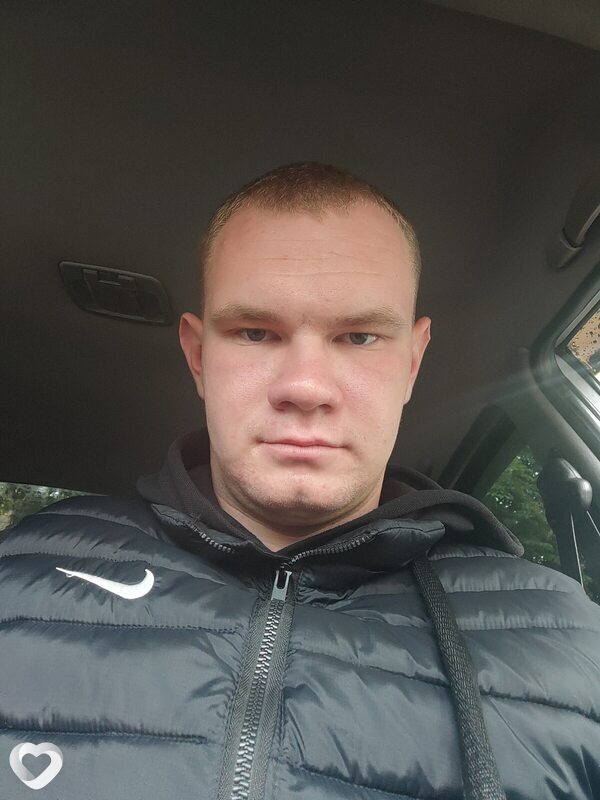 Владимир, 21, Усть-Лабинск — анкета №2469187