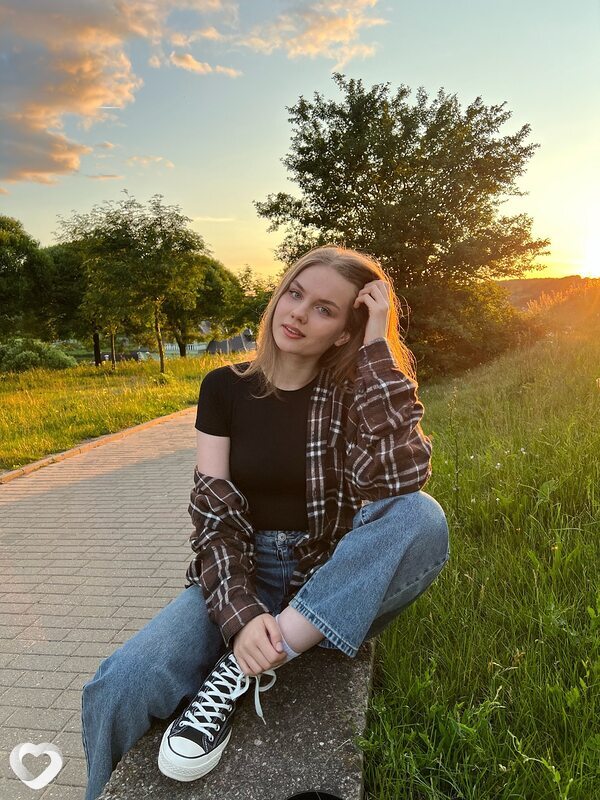 Ульяна, 25, Гродно — анкета №2469681
