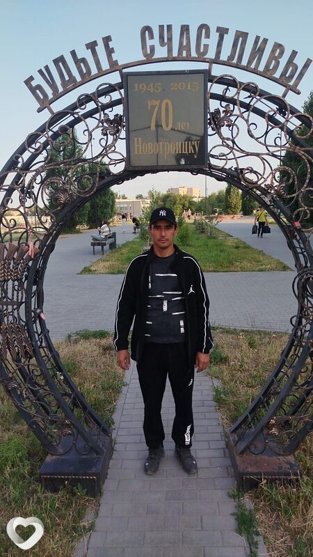 Боря, 39, Новотроицке — анкета №2469874
