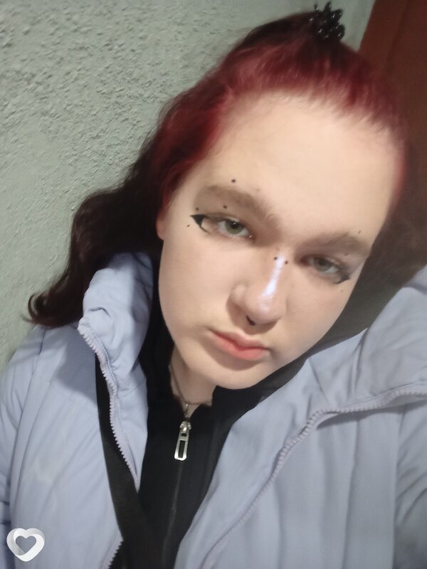 Дашуля, 19, Бердске — анкета №2470076