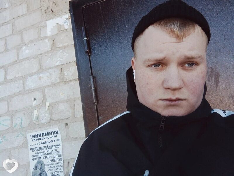 Александр, 26, Каменске-Уральском — анкета №2470437