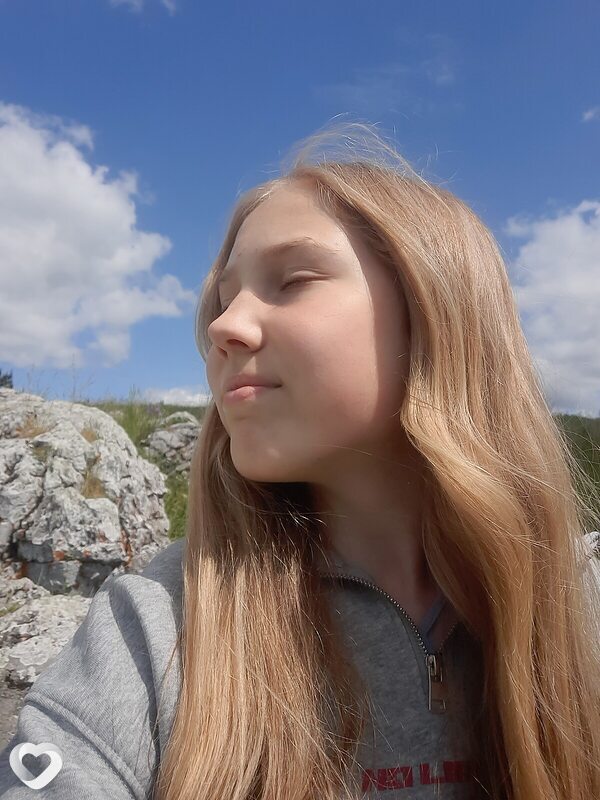 Аня, 19, Екатеринбурге — анкета №2471461