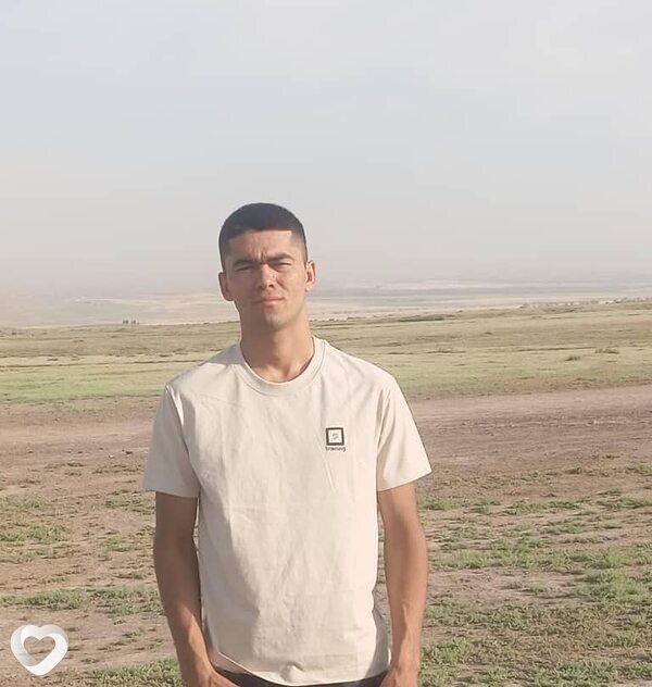 Юра, 23, Бийске — анкета №2471599