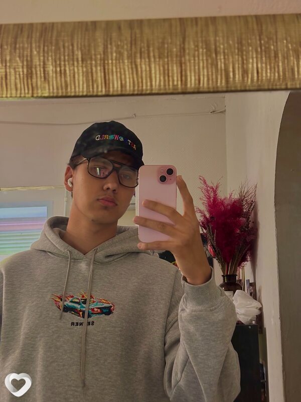 Дмитрий, 19, Хабаровске — анкета №2471657
