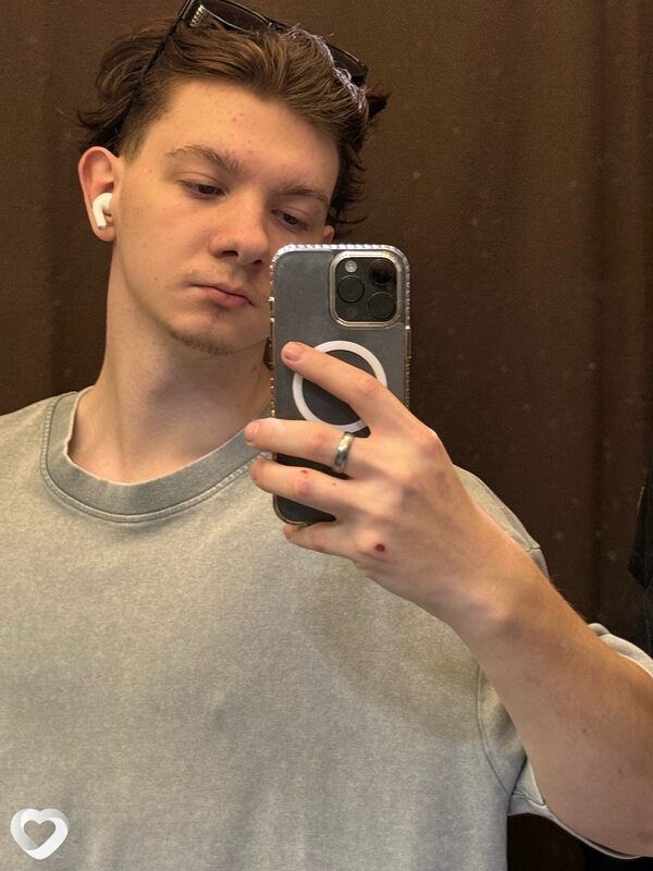 Gleb, 19, Алматы — анкета №2472240