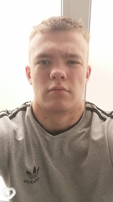 Александр, 19, Вологде — анкета №2472941