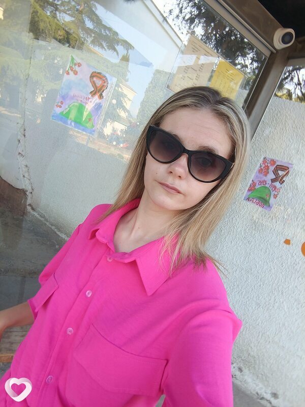 Аня, 29, Алуште — анкета №2473060
