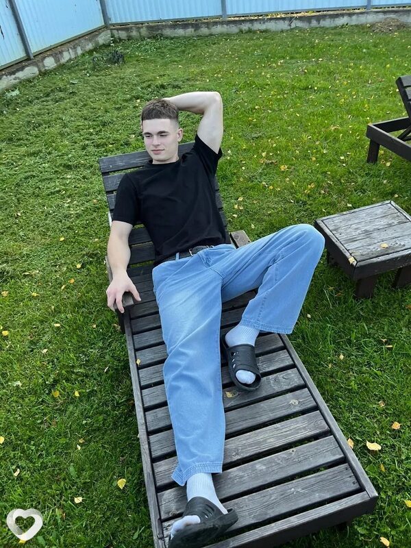 Илья, 22, Твери — анкета №2473577