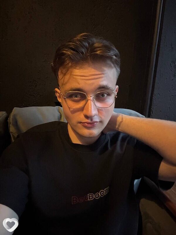 Иван, 21, Санкт-Петербурге — анкета №2473561