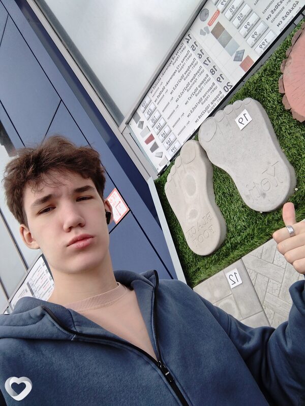 Александр, 19, Омске — анкета №2473863