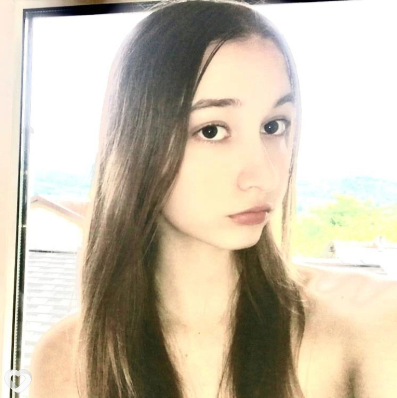 Карина, 21, Москве — анкета №2474056