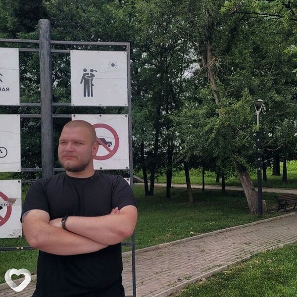 Дмитрий, 21, Донецке — анкета №2475211