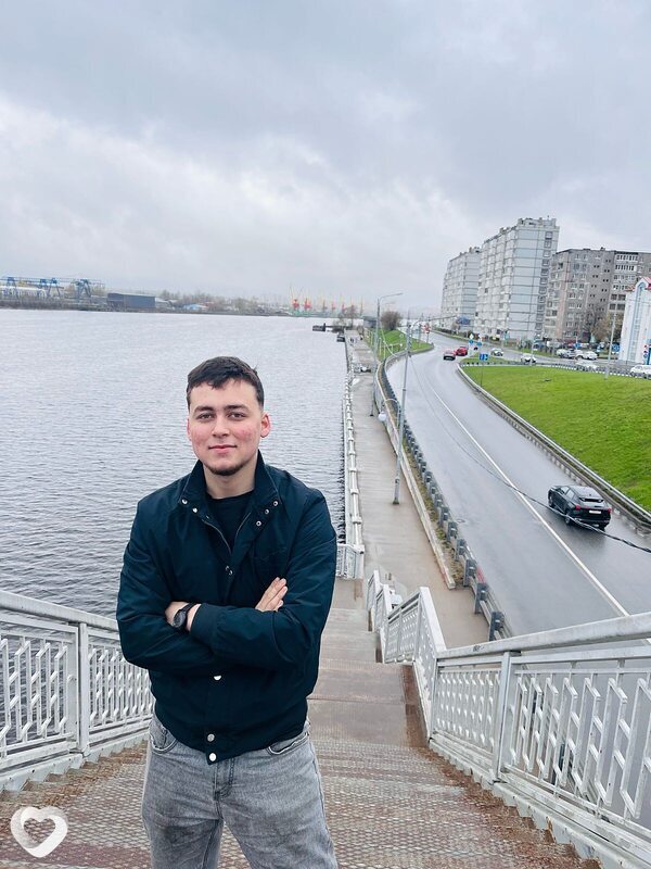 Жони, 20, Череповце — анкета №2475948