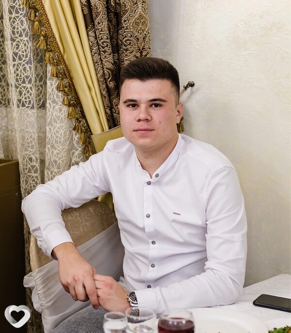 Эльвир, 24, Набережных Челнах — анкета №2476140