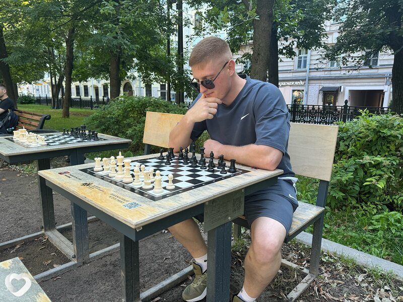 Денис, 27, Барнауле — анкета №2476489