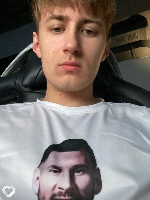 Александр, 21, Тюмени — анкета №2477021