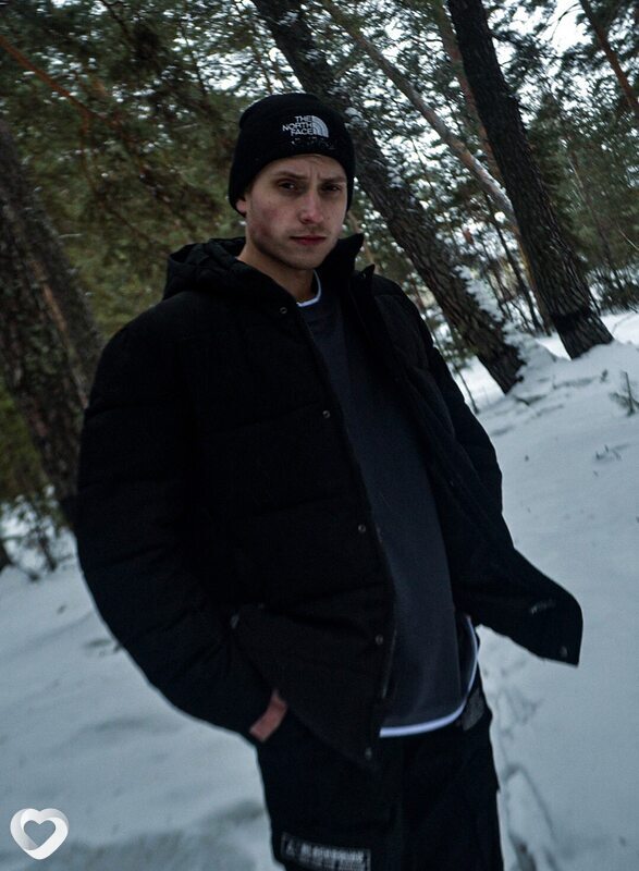 Роман, 26, Барнауле — анкета №2477317
